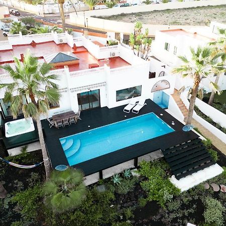 Villa Los Flamencos By Veaco- Beachfront & Pool Corralejo Bagian luar foto