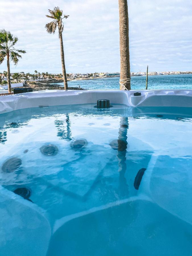 Villa Los Flamencos By Veaco- Beachfront & Pool Corralejo Bagian luar foto
