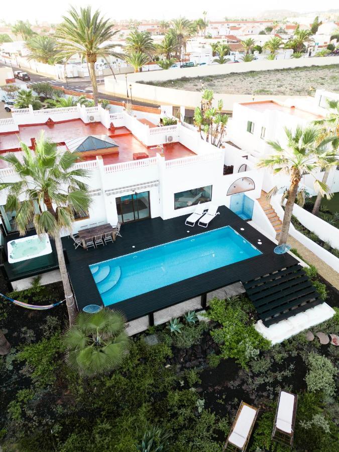 Villa Los Flamencos By Veaco- Beachfront & Pool Corralejo Bagian luar foto
